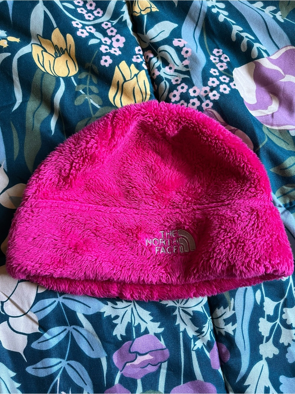 The North Face Kids Plush Beanie in Bright Pink Size Small 2T-4T